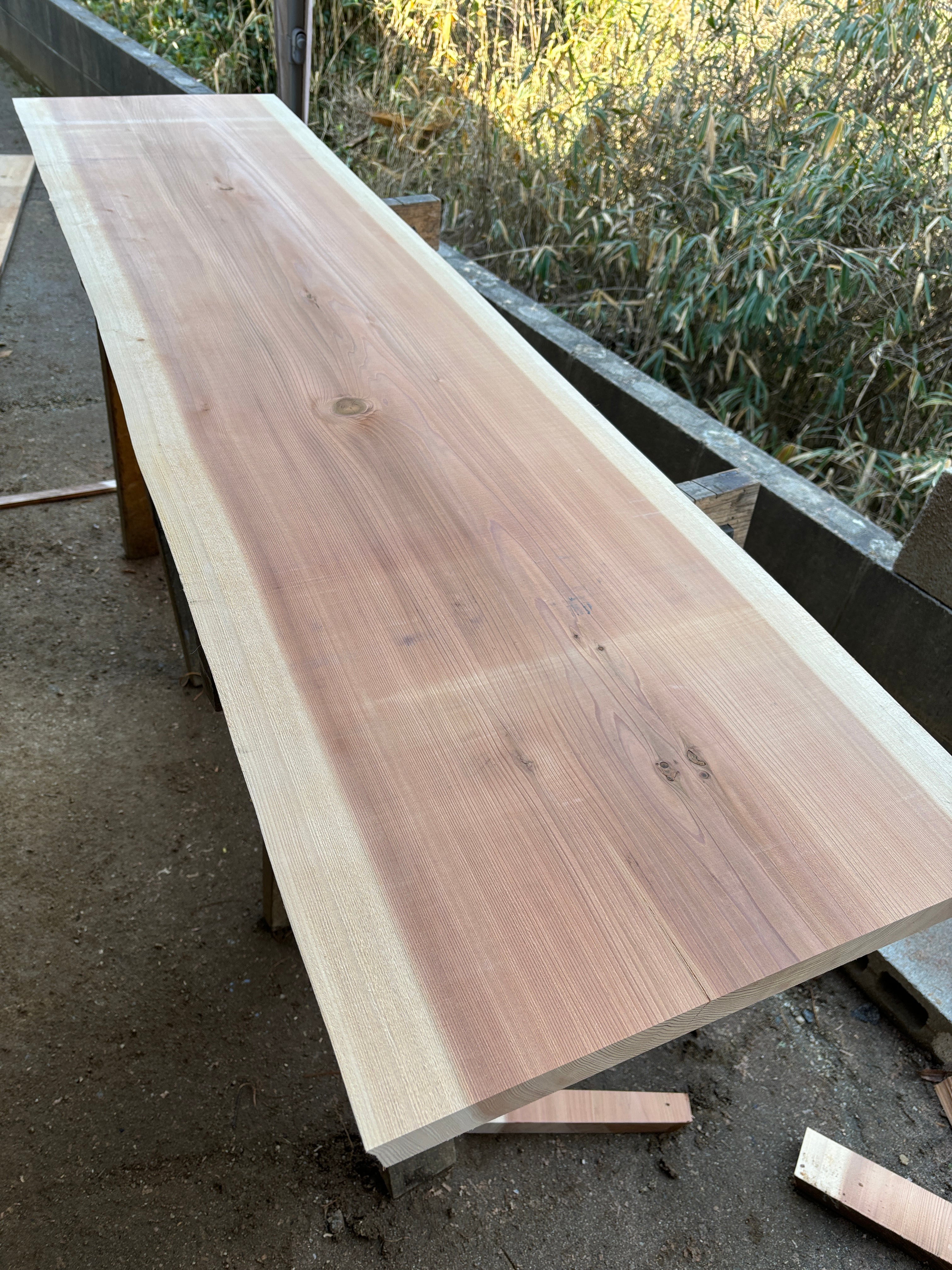 奈良 吉野産 杉の木 一枚板 テーブルの天板に 吉野杉 一枚板 テーブル天板 | Woodwork mic