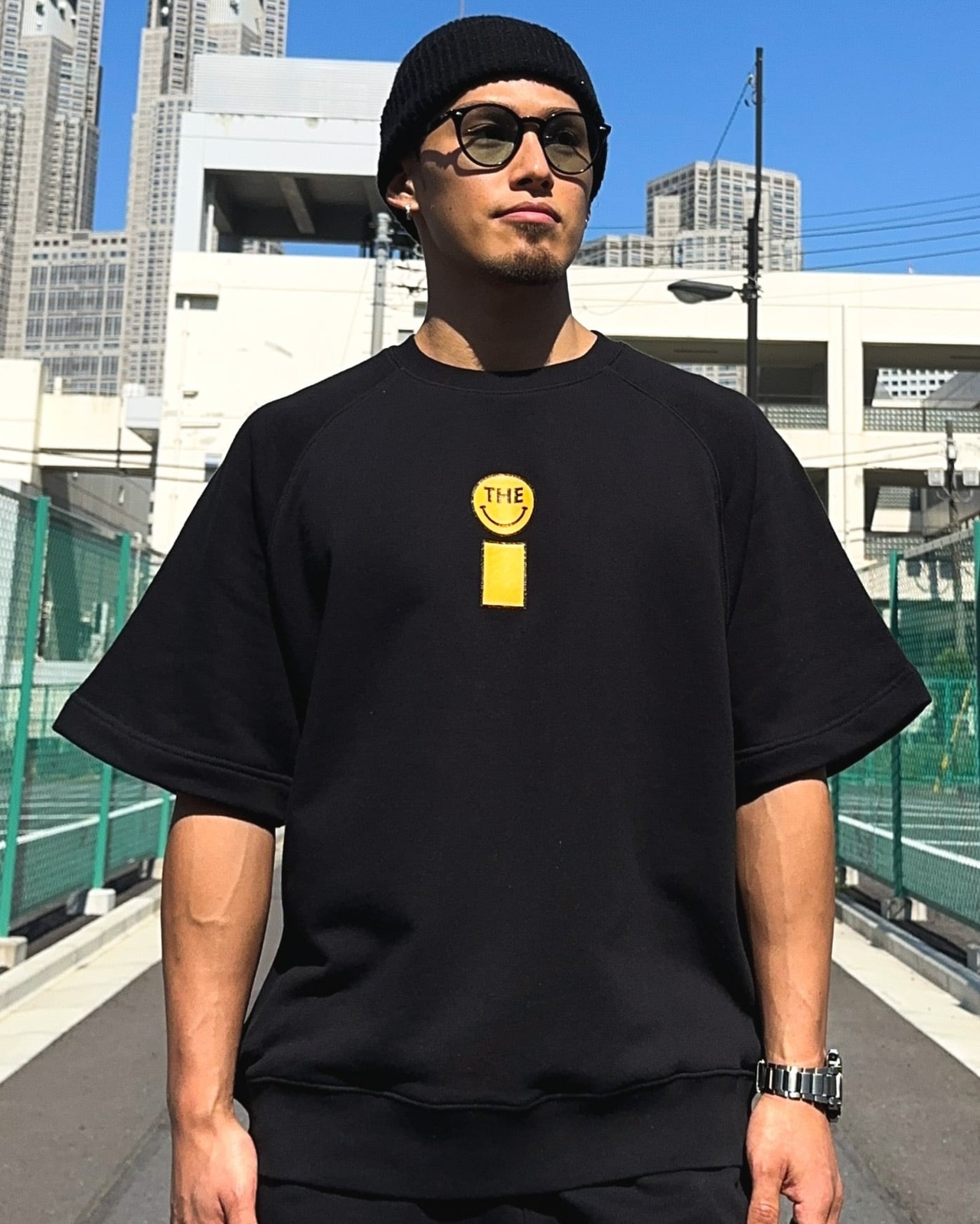 SMILEY LOOSE FIT SWEAT T-SHIRT - BLACK