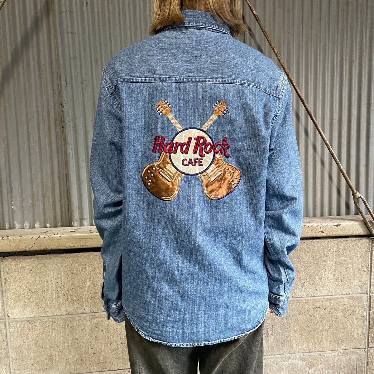 Hard Rock Cafe CHICAGO デニムシャツ　刺繍　レディース　L