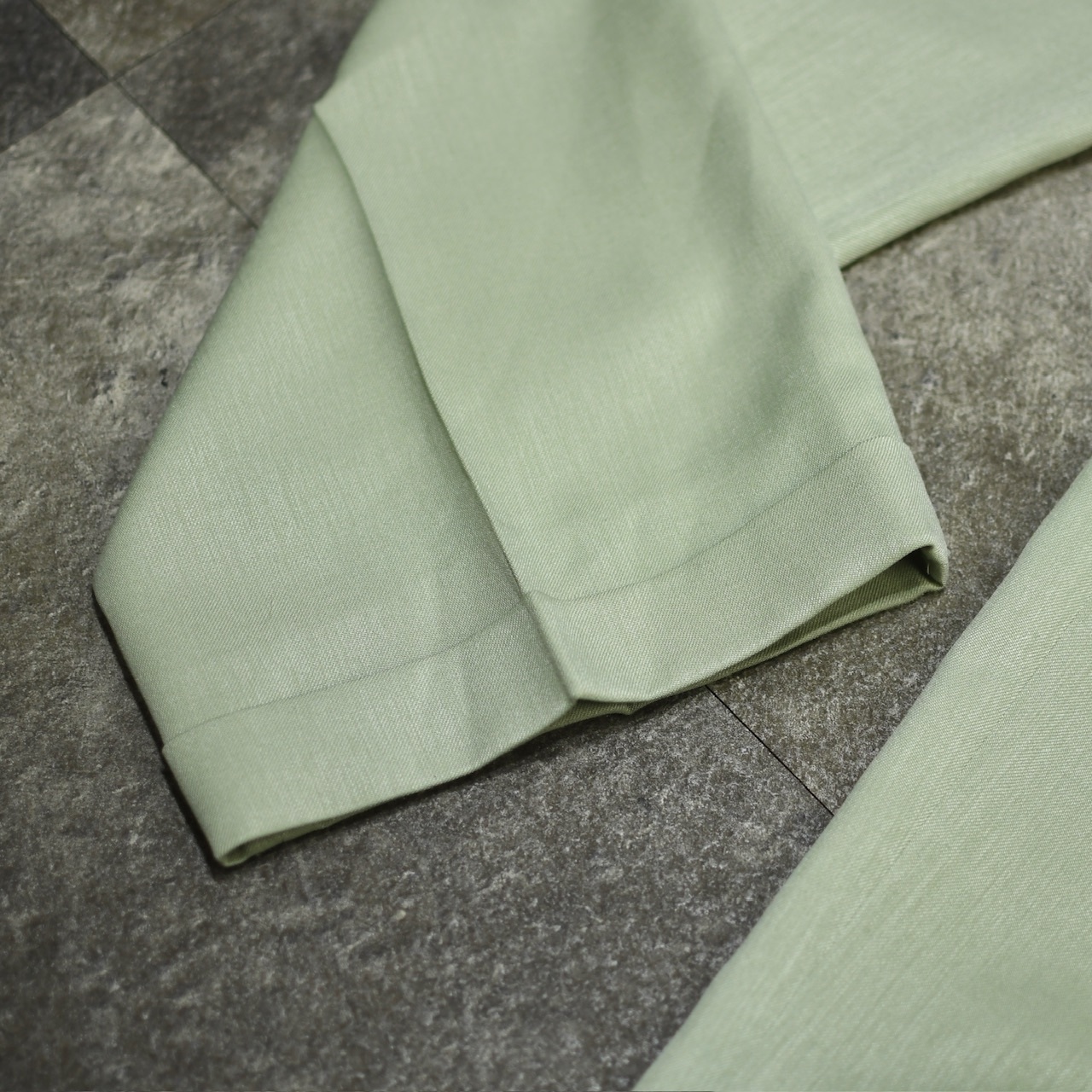 wide 3tuck color slacks light green