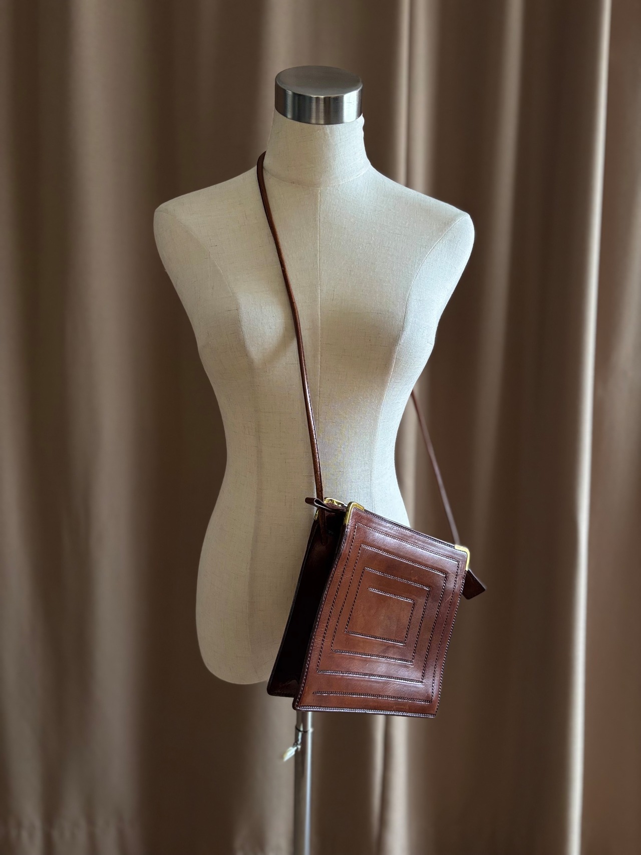 vintage brown leather square shoulder bag-5137-7