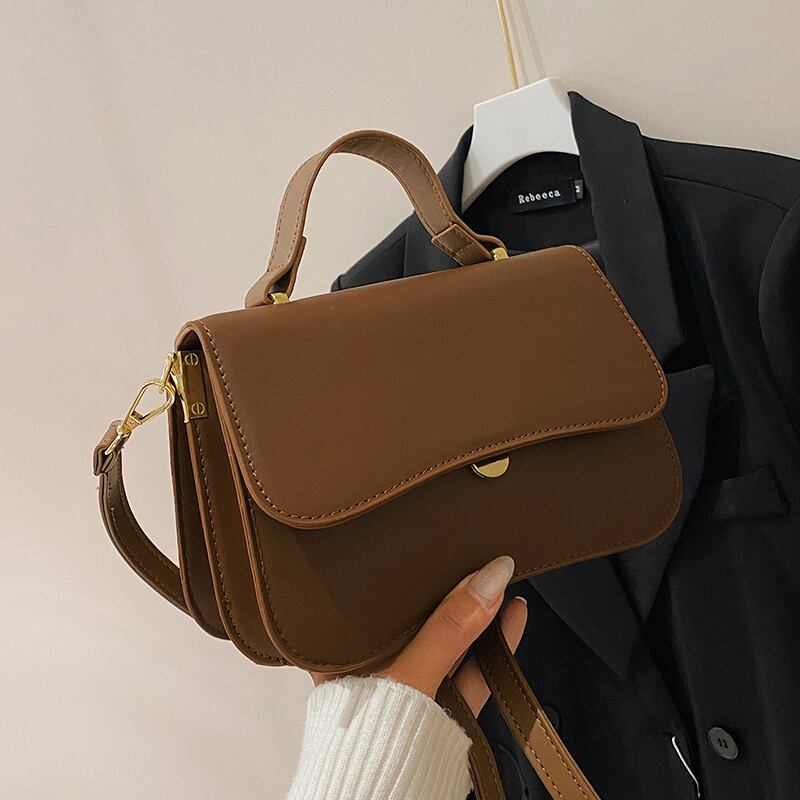 スタンダードオータム レトロ 秋物 スクウェア メッセンジャーバッグ Tiancai_Wing_Bag21142103134