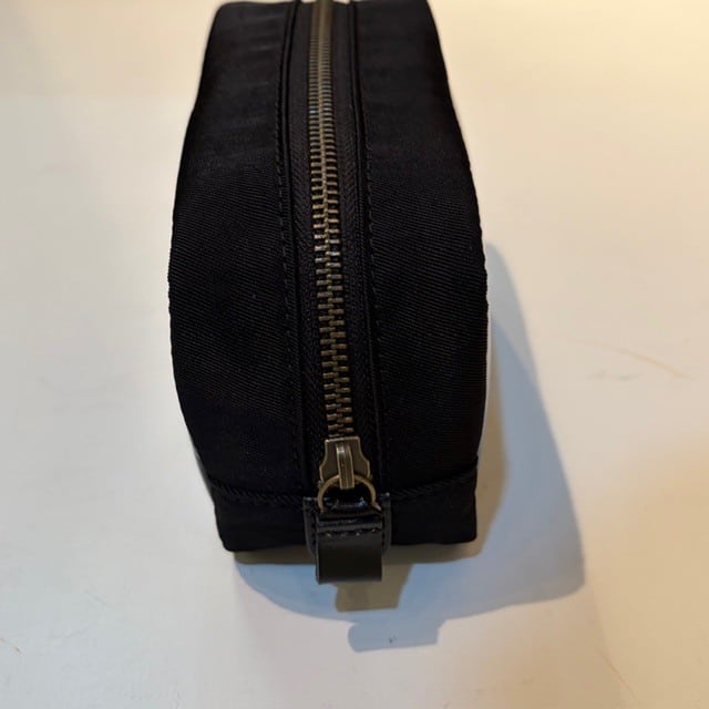 B.stuff　限定ポーチ(クロ)