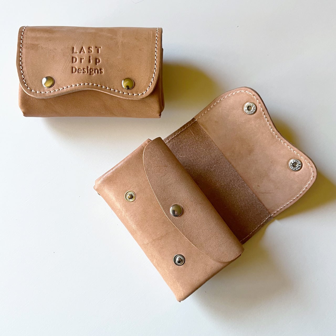 若者の大愛商品 特価☆ヌメ革·スムースレザー(ブラウン)☆ハンドメイド☆コンパクト財布 折り財布 若者の大愛商品 特価☆ヌメ革·スムースレザー(ブラウン)☆ハンドメイド☆コンパクト財布 折り財布