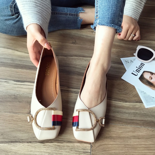 シューズ 靴 くつ クツ パンプス レディースシューズ レディースパンプス スクエアトゥパンプス フラットシューズ ぺたんこシューズ ぺたんこパンプス バレエシューズ 通勤パンプス フラット ぺたんこ ペタンコ スクエアトゥ リボン 歩きやすい 履きやすい 走れる キラキラ 大人可愛い きれいめ シンプル カジュアル 大人 上品 おしゃれ お洒落 こなれ感 無地 オールシーズン シーズンレス 20代 30代 レディース ママ マザー マザーズ マタニティ レストラン        デイリー 普段使い 韓国