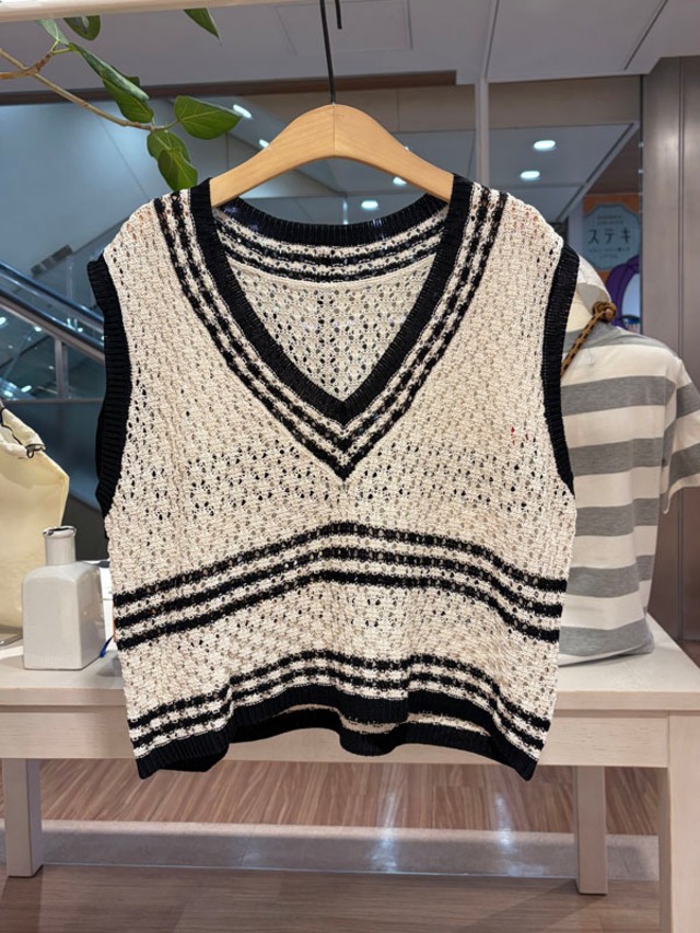 麻タッチクロシェ編みニットベスト［Color:アイボリー］