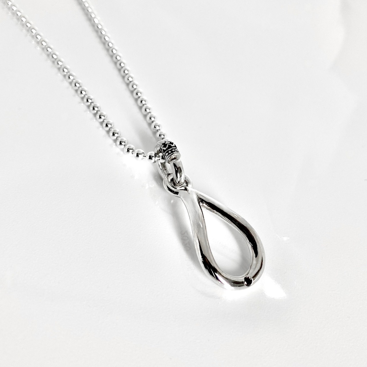 OPEN TEARDROP] with BLACK DIAMOND PENDANT / オープンティアドロップブラックダイヤモンドペンダント