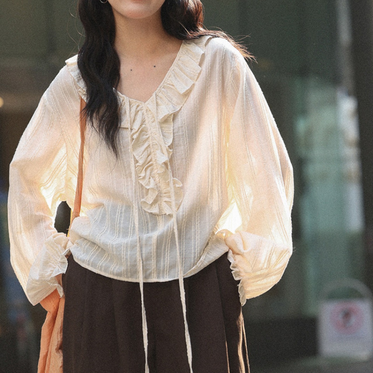 frill-collar blouse　J00492