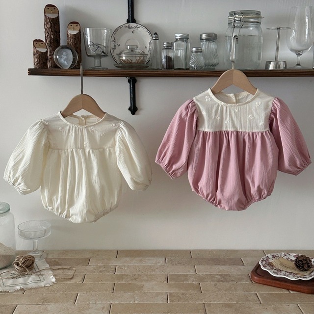 【秋作】スクエア刺しゅうロンパース