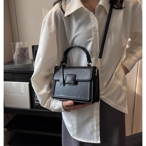 バッグ  レディース  ショルダーバッグ  ハンドバッグ  2WAY  高級感  エレガント  シック  オールマッチ  スタイリッシュ  オシャレ ファッショナブル