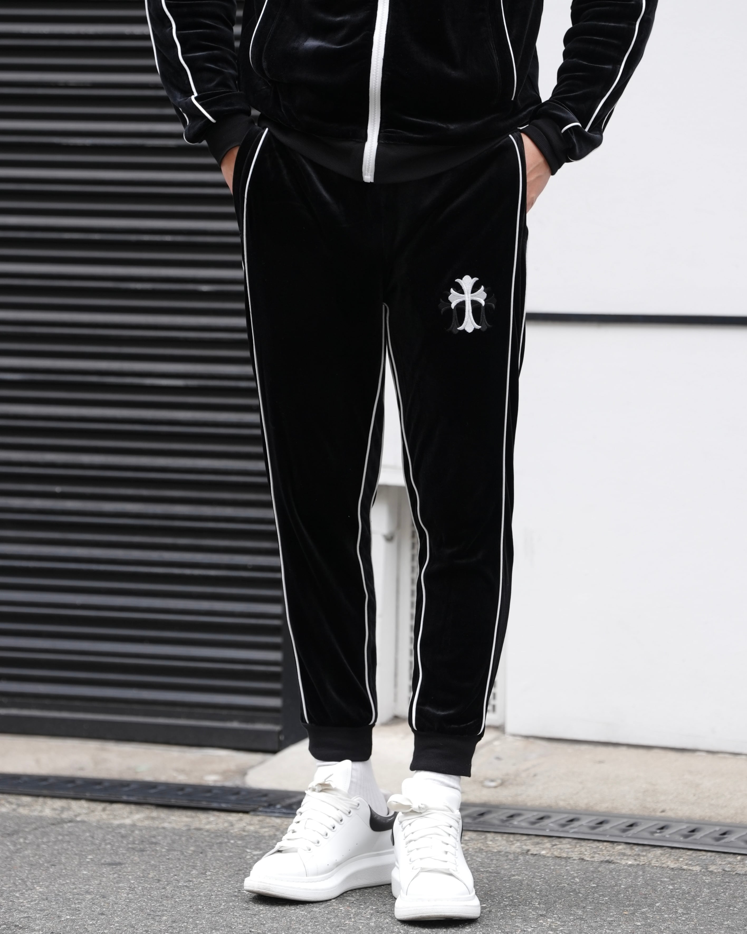 CROSS ZIP SWEAT PANTS BLACK【BB25018】 | BELINDA OFFICIAL