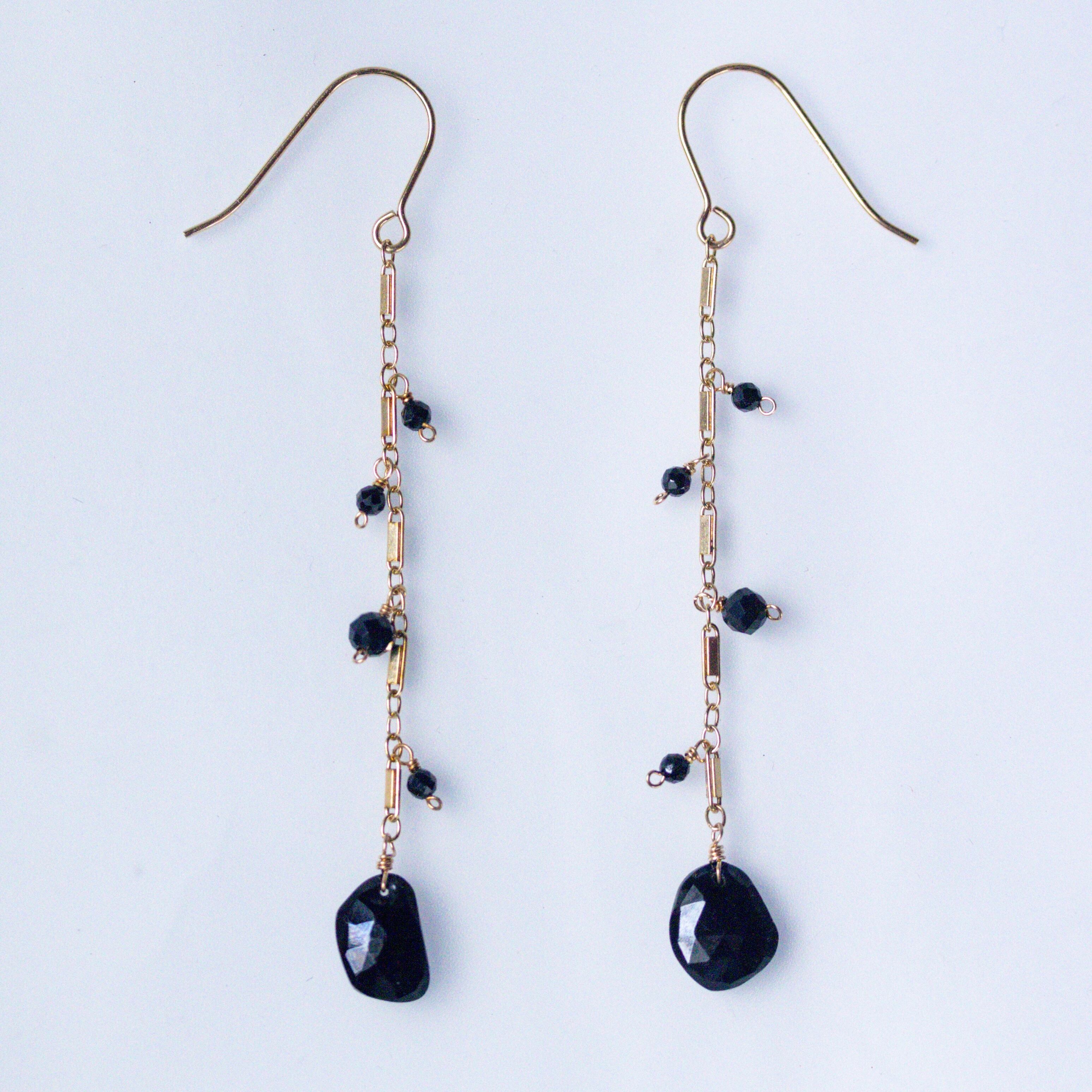 - Noiré- series / onyx long chain