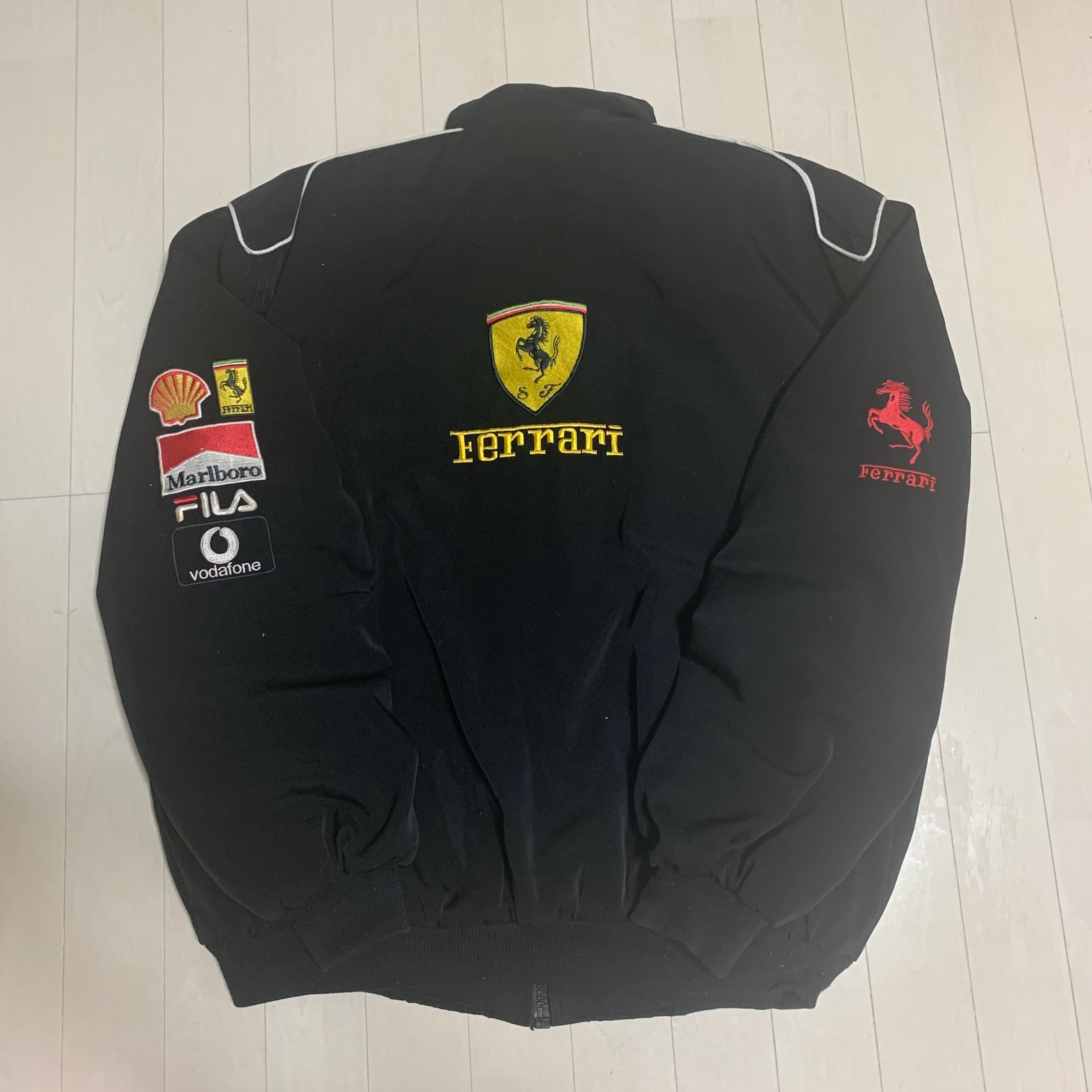 Ferrari レーシングジャケット未使用品