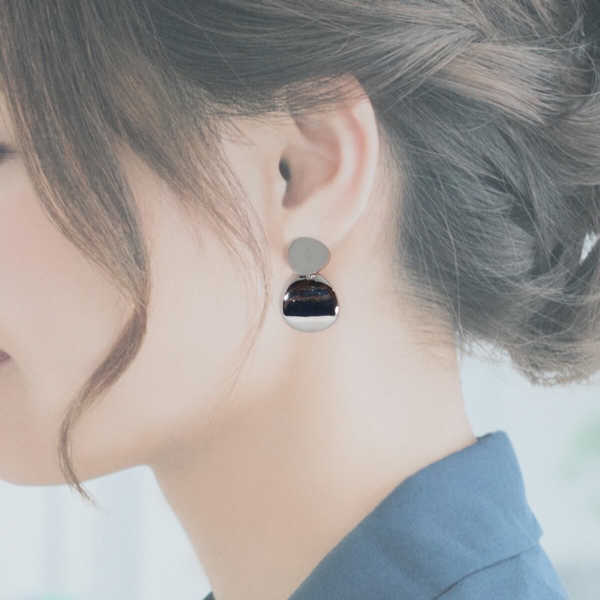 抜け感のある大人クールなピアス！シルバー Wサークル ピアス simple