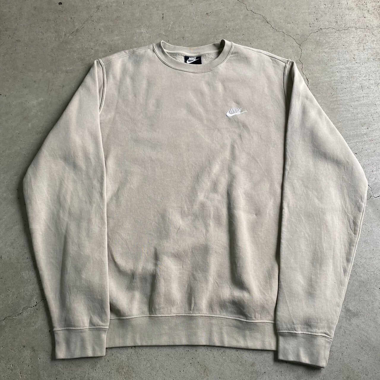 Nike ナイキ スモール スウォッシュ ワンポイントロゴ刺 裏起毛 スウェット トレーナー メンズxl相当 古着 ベージュ スウェット Cave 古着屋 公式 古着通販サイト