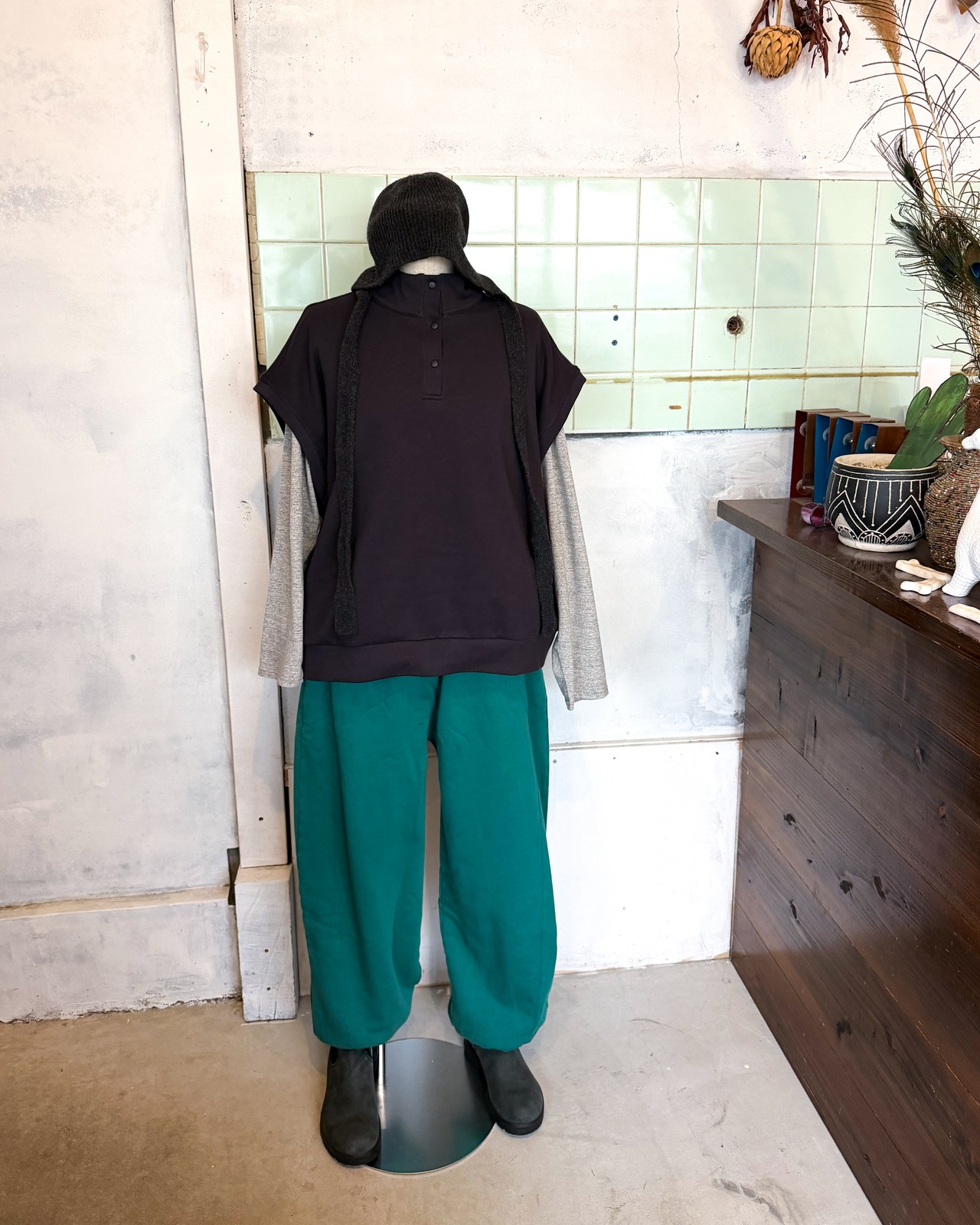 【REPOSE AMS 16Y】LOOSE FIT SWEATPANTS