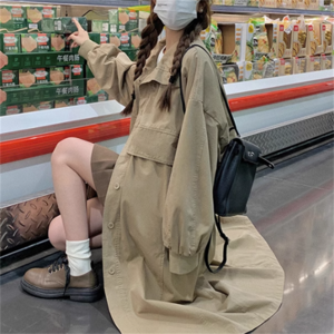 【送料無料】 トレンチコート チェスターコート アウター 羽織り ロング マキシ丈 長袖 Vネック フレア Aライン ボタン ポケット ニュアンスカラー ヌーディーカラ― 秋カラー くすみカラー 薄手生地 かわいい 大人可愛い 綺麗 シンプル カジュアル 大人 上品 おしゃれ お洒落 大人女子 こなれ感 エレガント 定番アイテム 体型カバー 無地 秋 女性 レディース ママ 20代 30代 40代 10代 通勤 デート お出かけ 女子会 お呼ばれ お茶会 授業参観 休日 アウトドア 普段使い ファッション