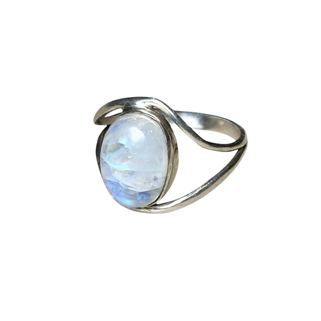 vintage silver rainbow moonstone ring