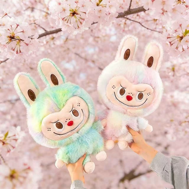 ＼新発売／Labubu抱き枕ぬいぐるみ✨ 4サイズ・2色 もふもふ 癒し プレゼントにも ラブブ  抱き枕  癒しグッズ