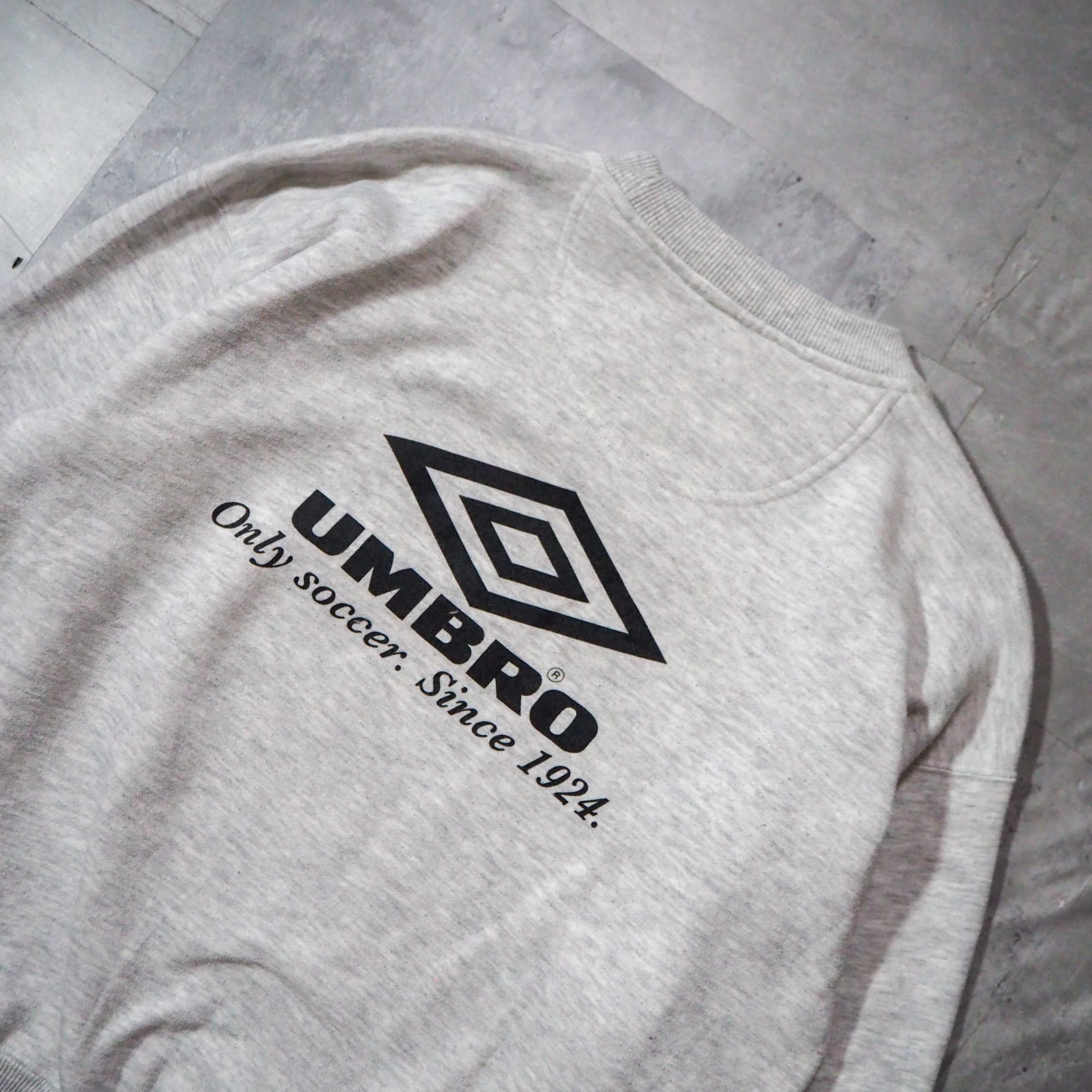 90s “UMBRO” back print logo gray sweat shirt 90年代 アンブロ 青