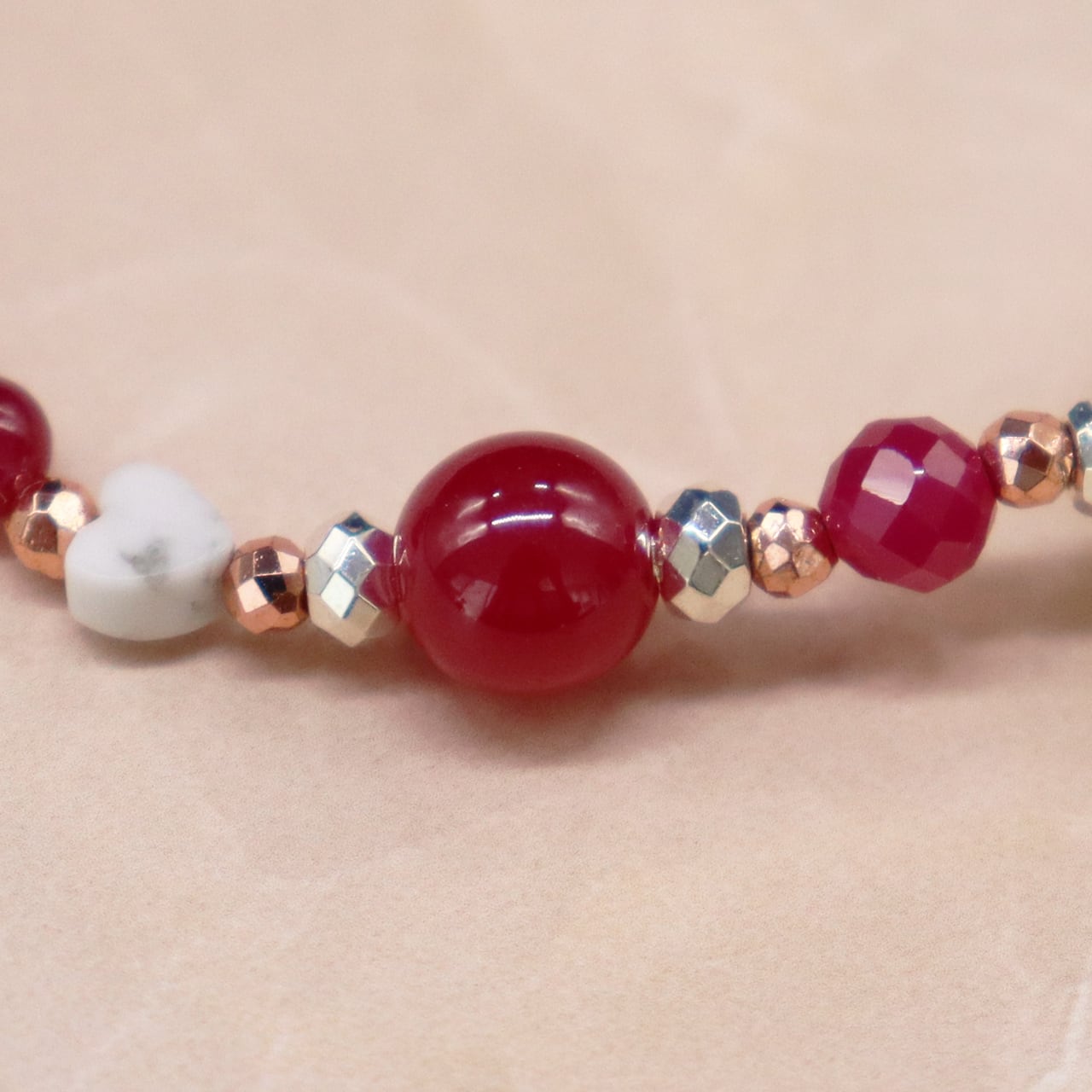 Flames of Crimson】人工ルビー×プレスシェル×ローズクォーツ