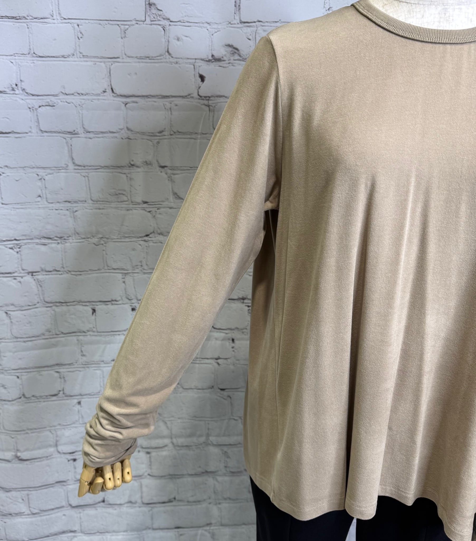 CYAN TOKYO シアントーキョー バックギャザーウォームTOPS 504375