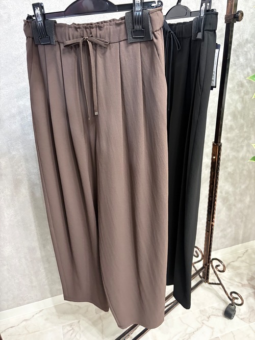 【ROBE】ノルディス　ゆるカーブ　トロみパンツ　631634