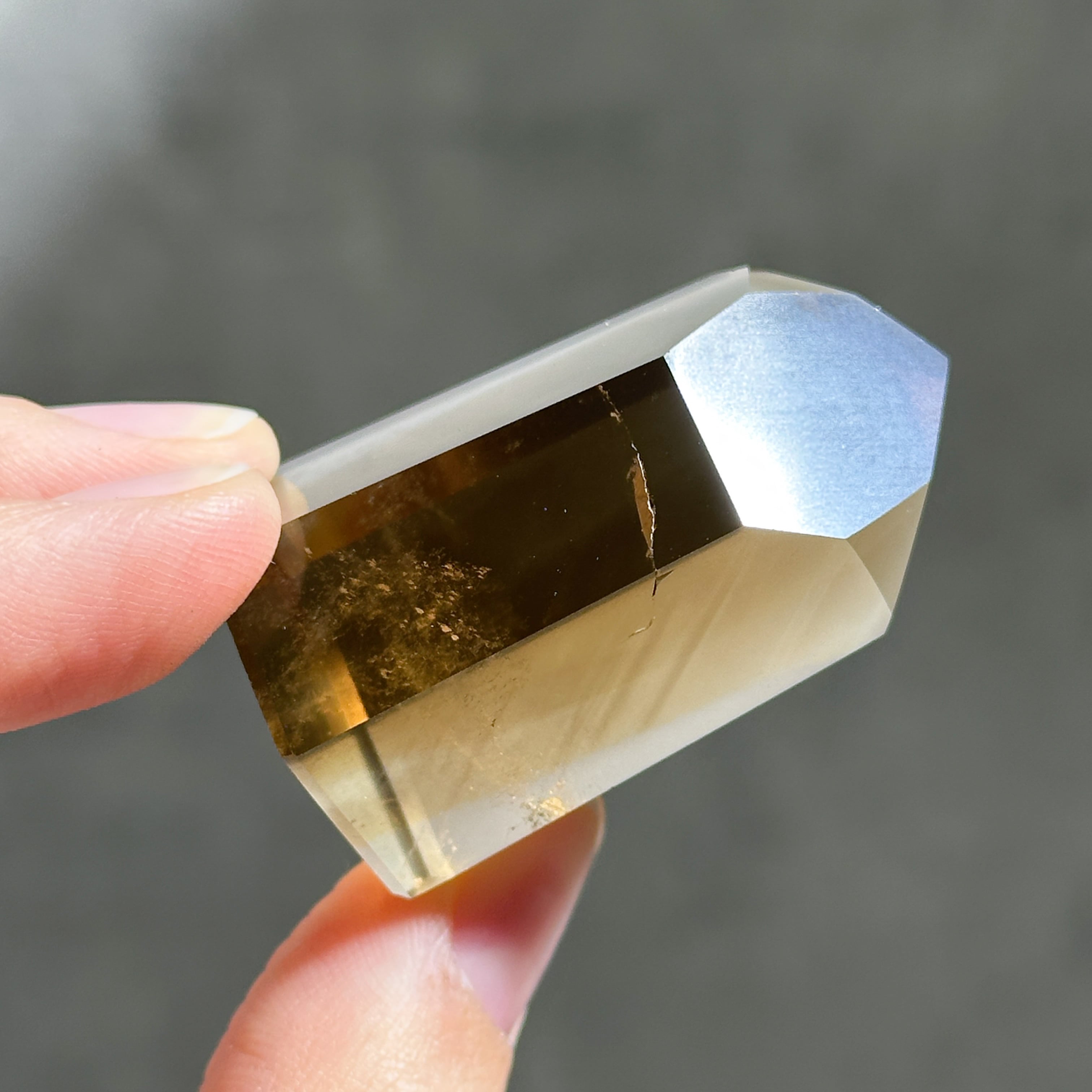 ファントム◎シトリン（黄水晶） タワー 74◇ Citrine ◇ 天然石・鉱物
