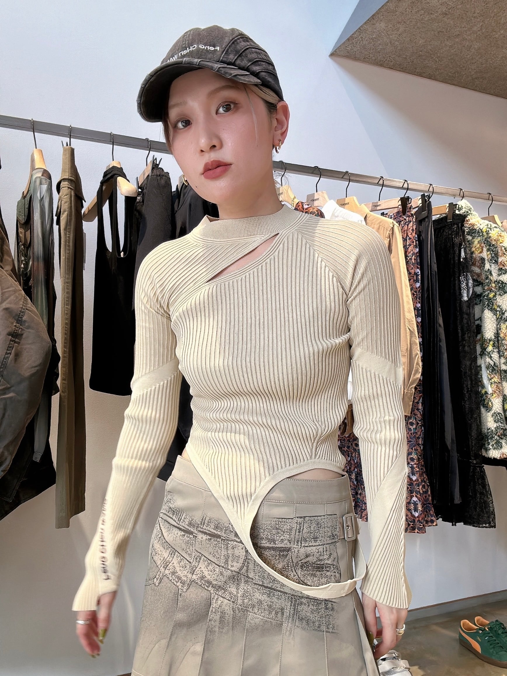 24AW】Feng Chen Wang フェンチェンワン / DECONSTRUCTED KNIT LOGO 