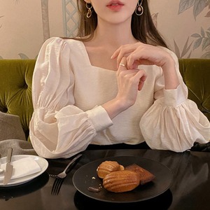 シャツウエスタンスウィートスモールシャツ レトロフレンチシャツスクエアカラーランタンパフスリーブトップ レディース 送料無料 ブラウス シャツ ホワイト 白 ピンク アプリコット 単色 透け感 こなれ感 抜け感 ガーリー かわいい 可愛い 涼し 通気性 キュート 上品 エレガント きれいめ ラブリー 女の子 お洒落 おしゃれ 春 春服 夏 夏服 10代 20代 デート おでかけ モテ 女子会 普段使い 着回し 重ね着 定番 2021 韓国 韓国系 オルチャン