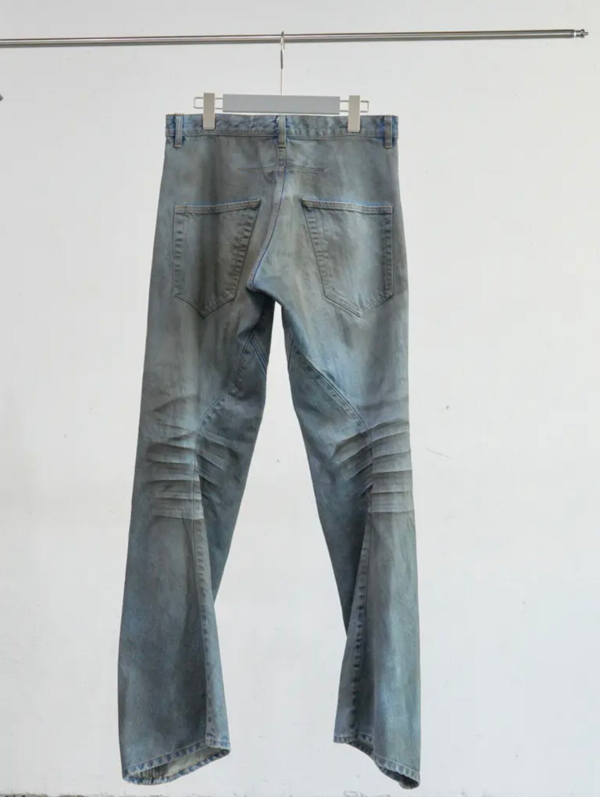 NVRFRGT | 3D TWISTED JEANS 3.0 | DIRTY FADEDE INDIGO | HOWDAY