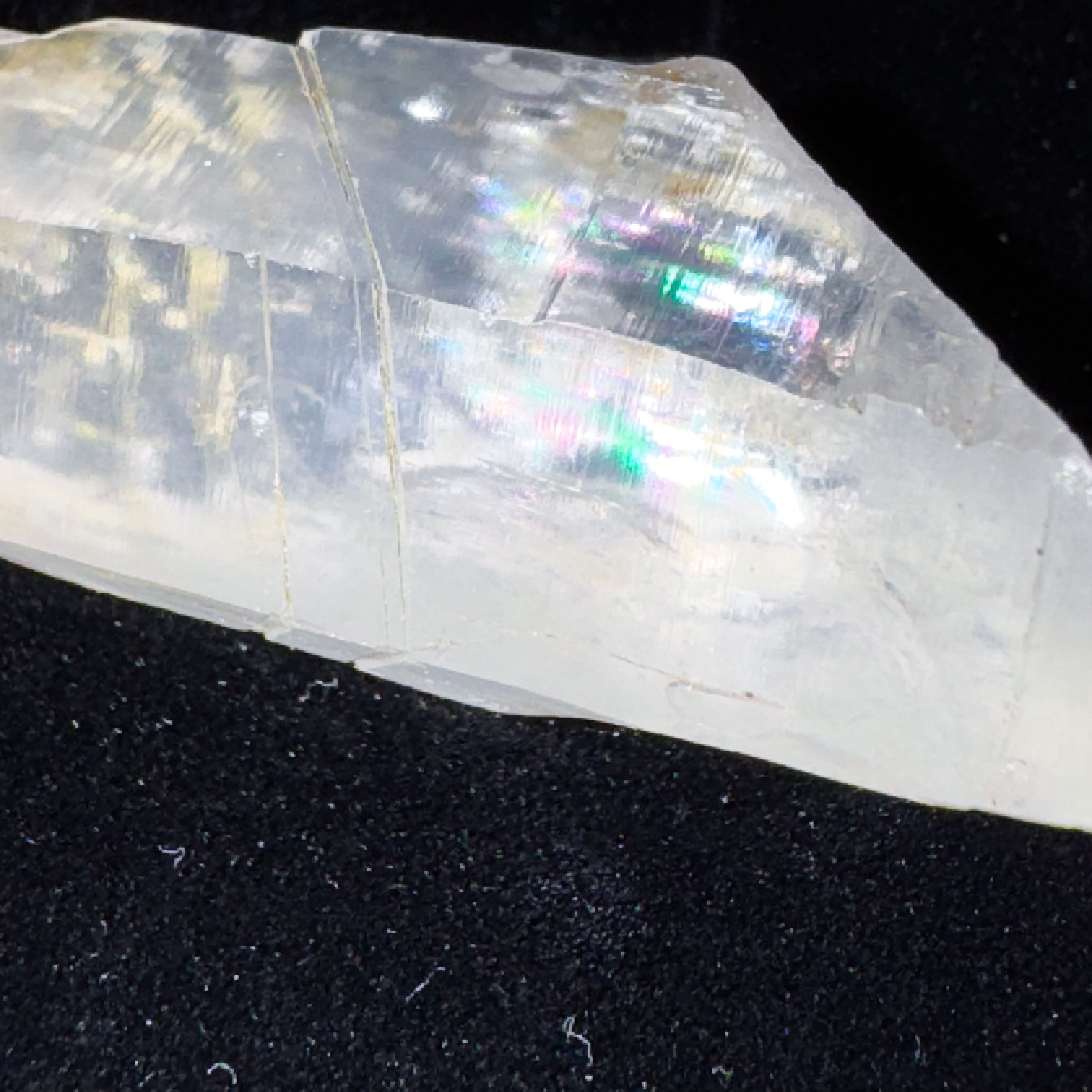 【レア物】高山石 1/1販売 発送対応可能〉高千穂水晶の置石【特大虹入り/透明】 | sunday