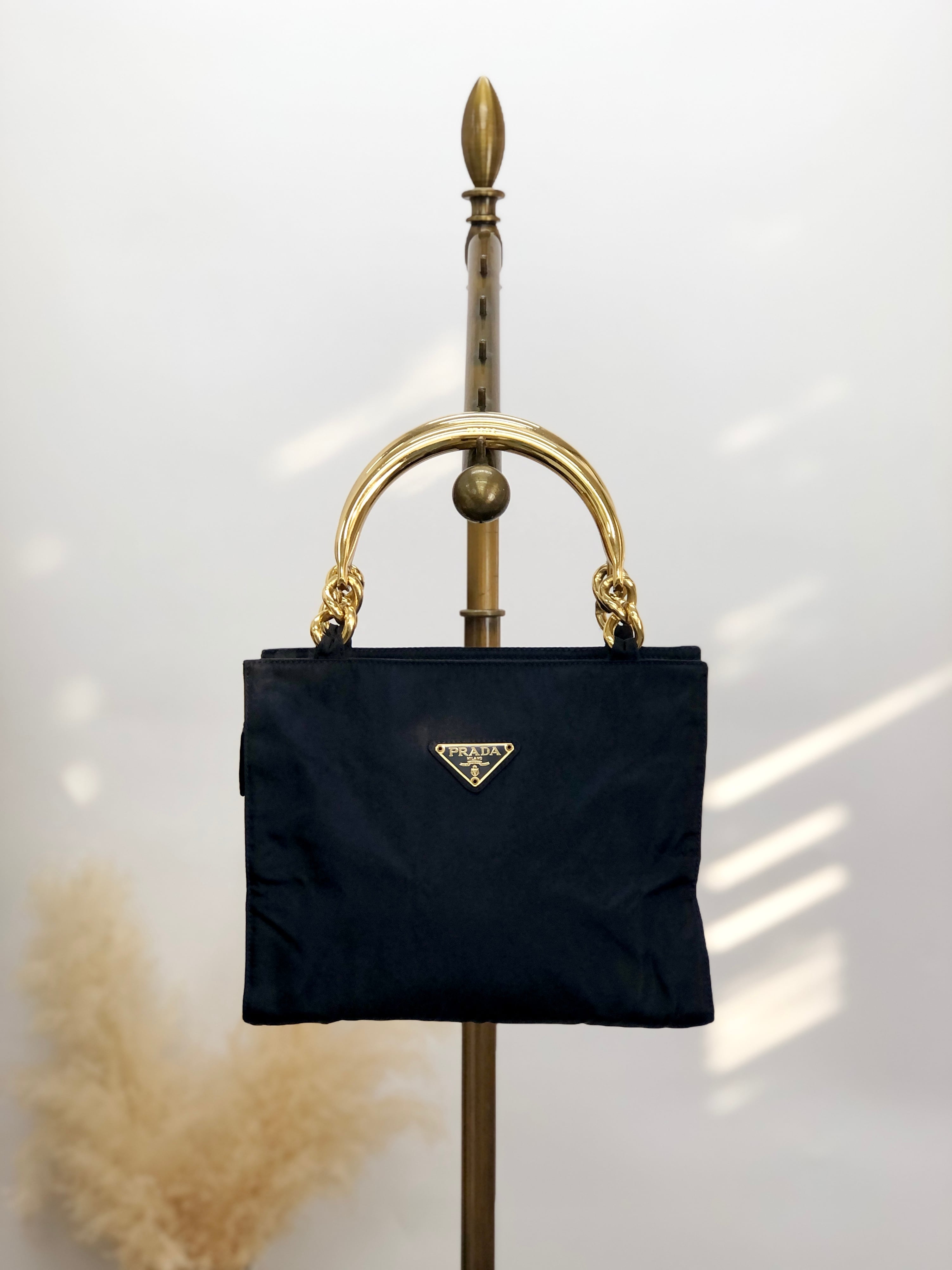 PRADA プラダ ハンドバッグ ネイビー トライアングルロゴ PRADA プラダ ハンドバッグ ネイビー トライアングルロゴ