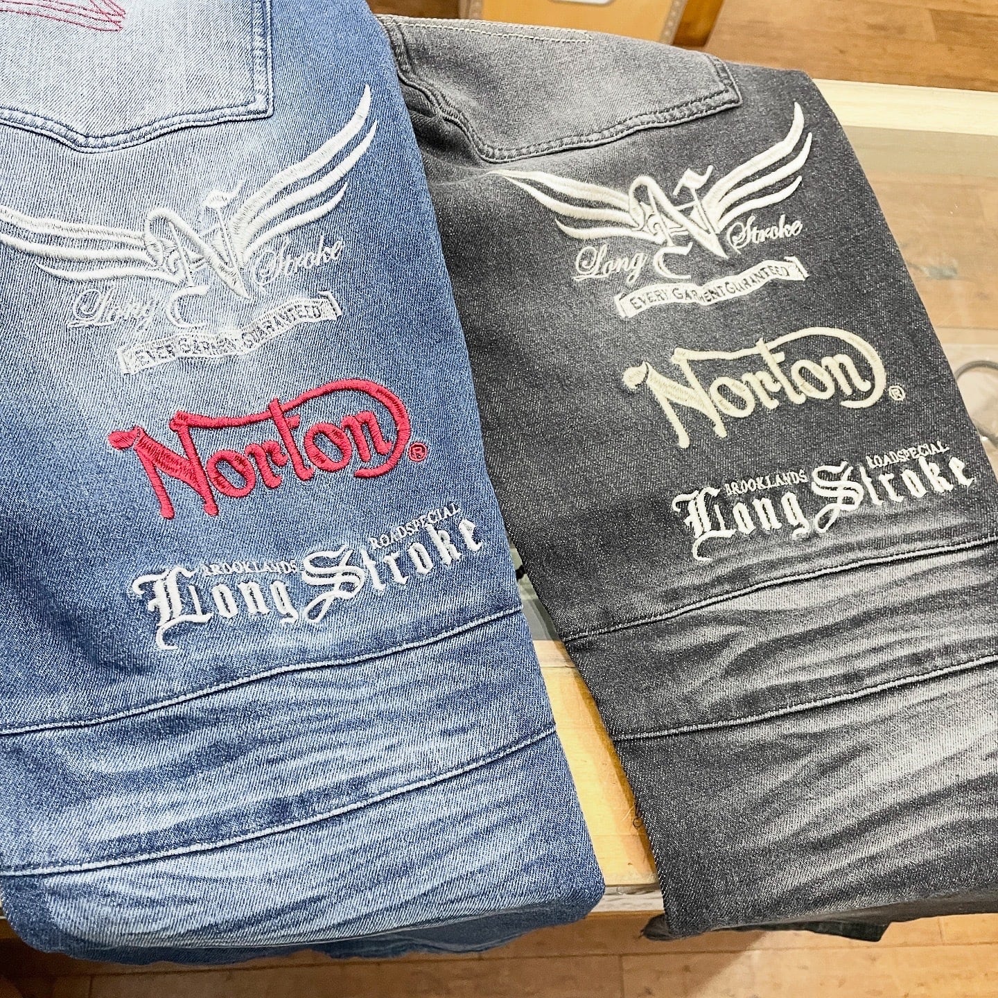 Norton 【ストレッチ MAX イーグル ローズ デニムパンツ】 ノートン