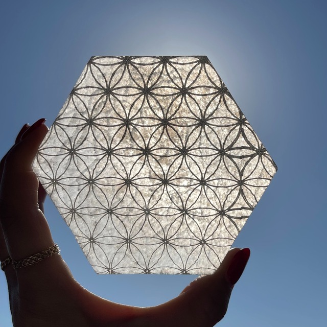 【セレナイト☆フラワーオブライフ】ヘキサゴンプレート｜透石膏｜鉱物 天然石 パワーストーン