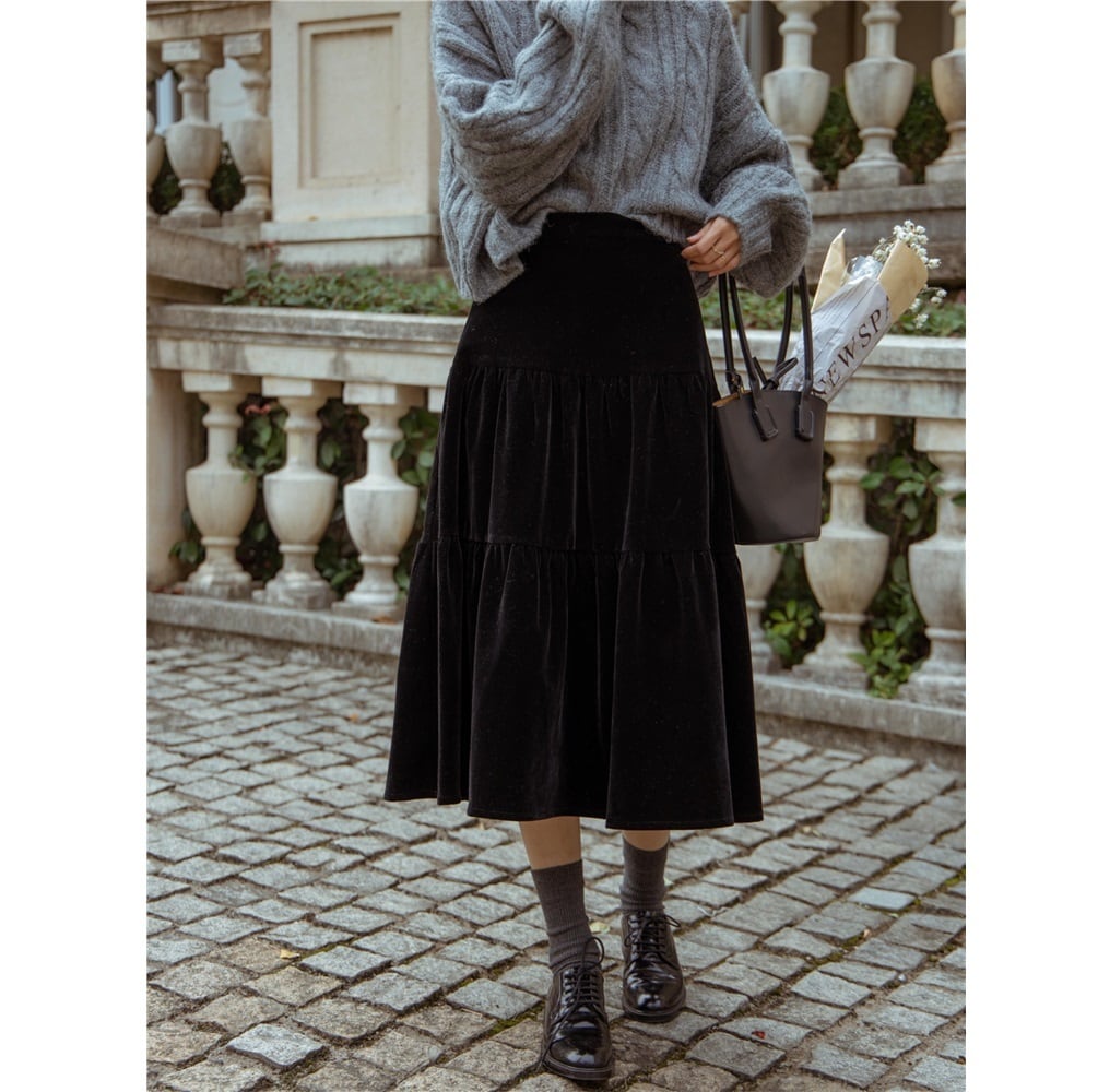 タートルネックツイストニットセーターとスカートのセットアップ