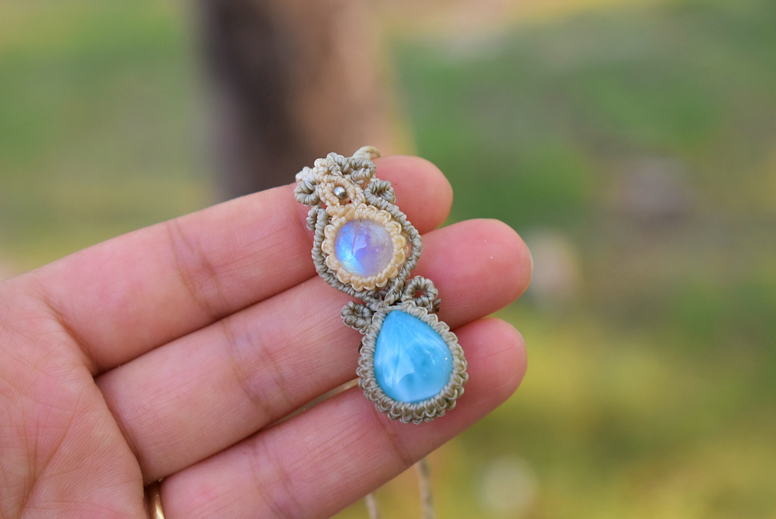 ラリマー&宝石質ホワイトラブラドライト ペンダント ラリマー&宝石質ホワイトラブラドライト ペンダント 高品質]ホワイト