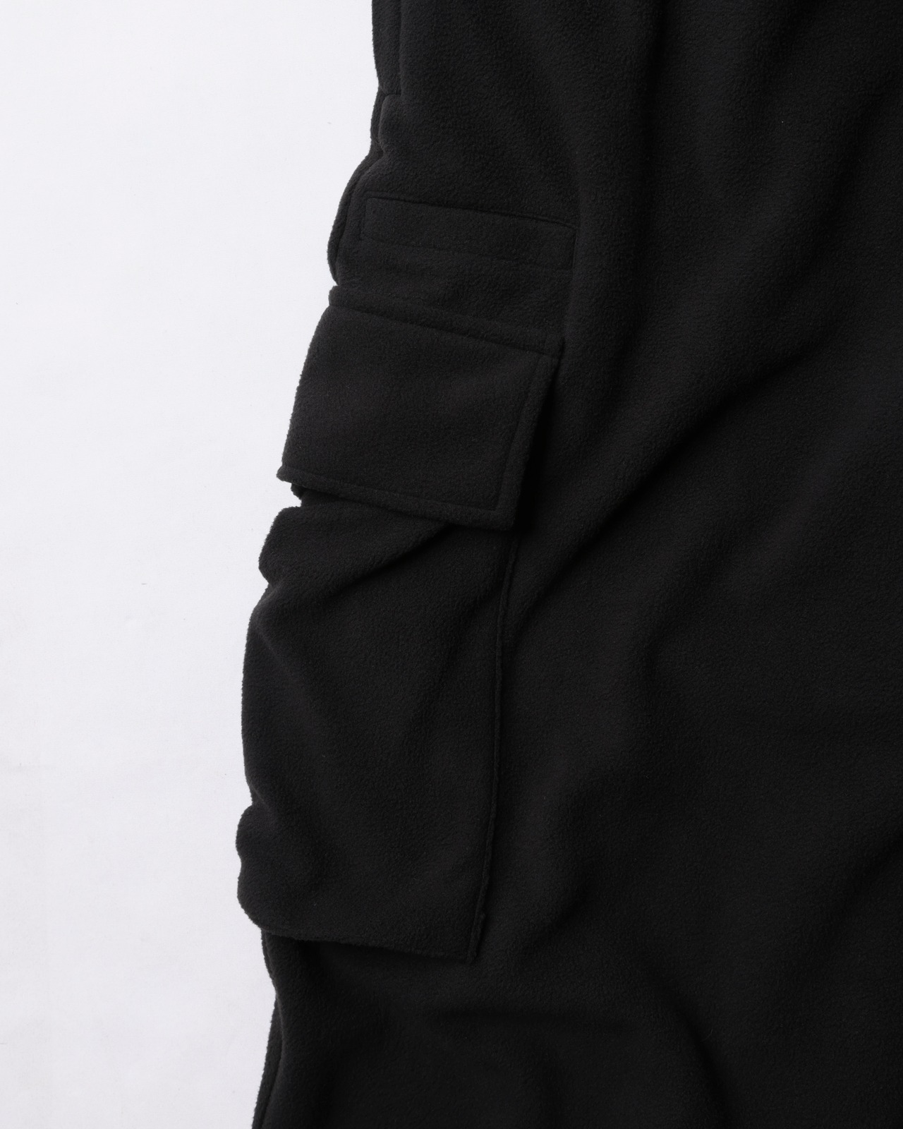 【Liberaiders】FLEECE CARGO PANTS