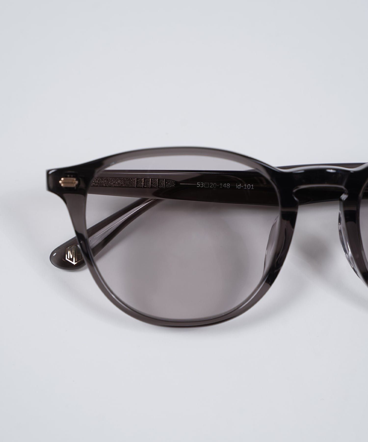 DARK GRAY FRAME SUNGLASSES［MHA001］ | mavehawk