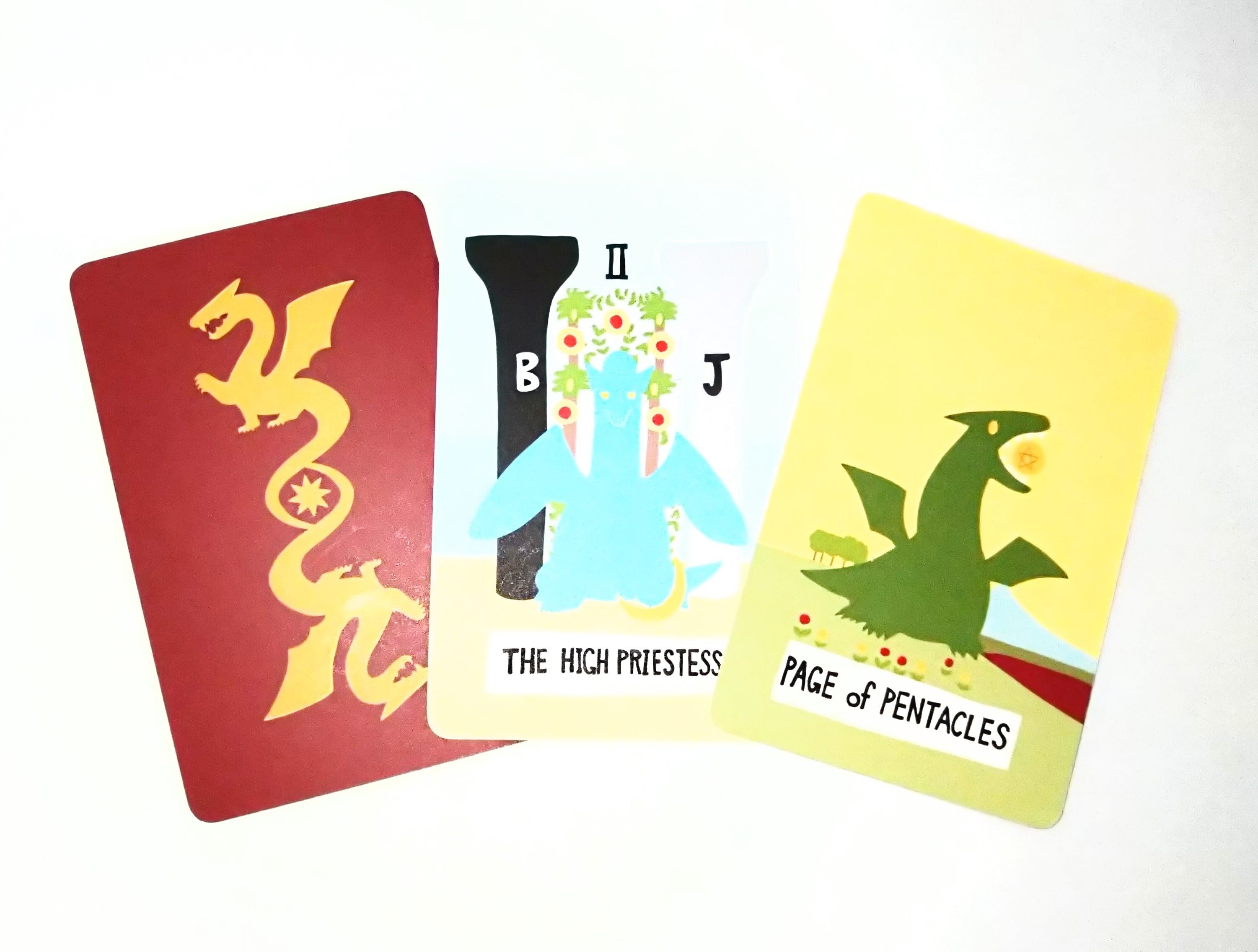 【タロットカード】可愛いピンク×ホワイトのデッキ✨プラスチック加工 ポーチ付 タロットカード】可愛いピンク×ホワイトのデッキ✨プラスチック