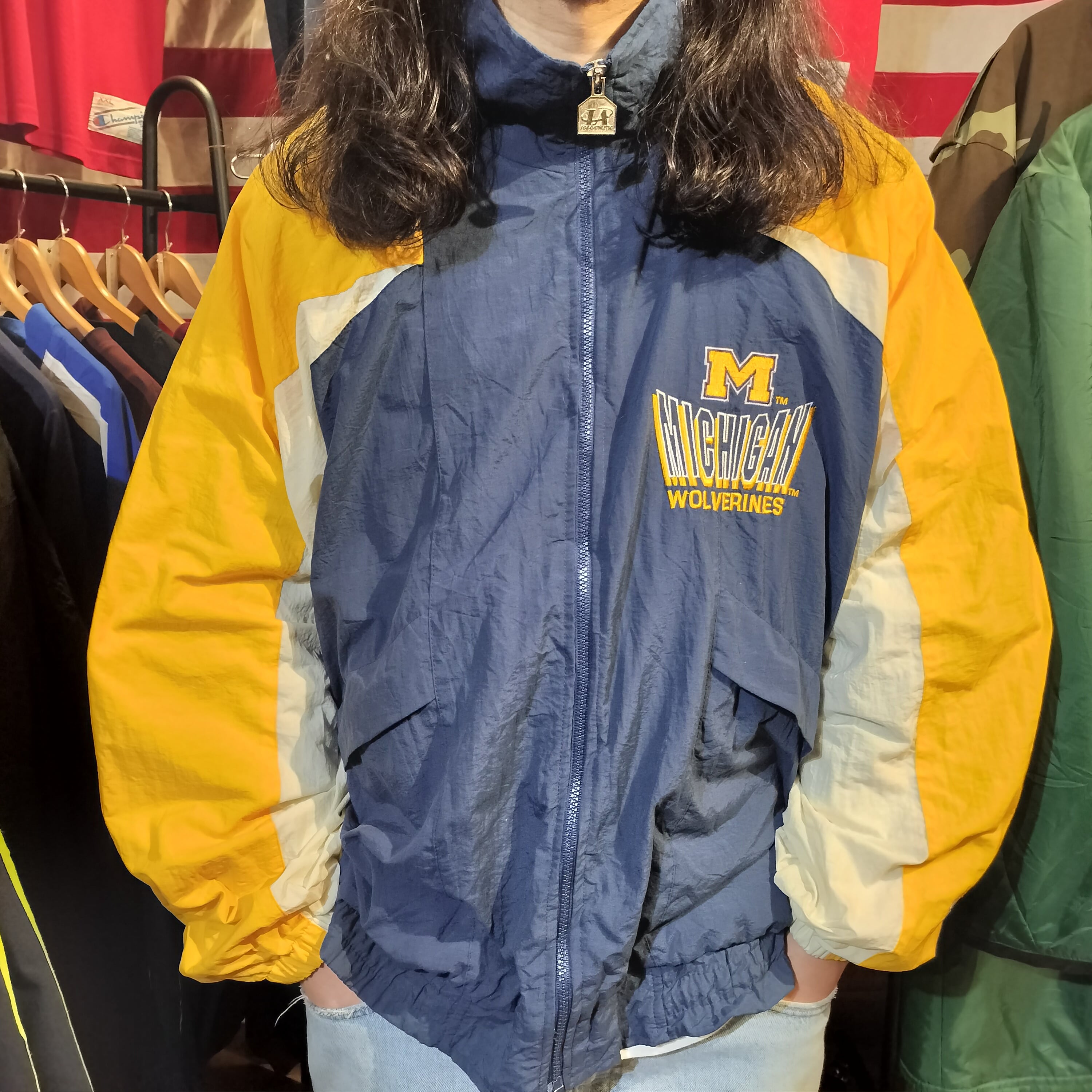 Used カレッジ◇NCAA ミシガン・ウルヴァリンズ アメフト ナイロン  