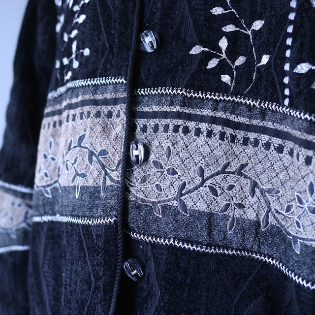 "刺繍" silver reef pattern crystal loop button over wide silhouette no-collar jacket