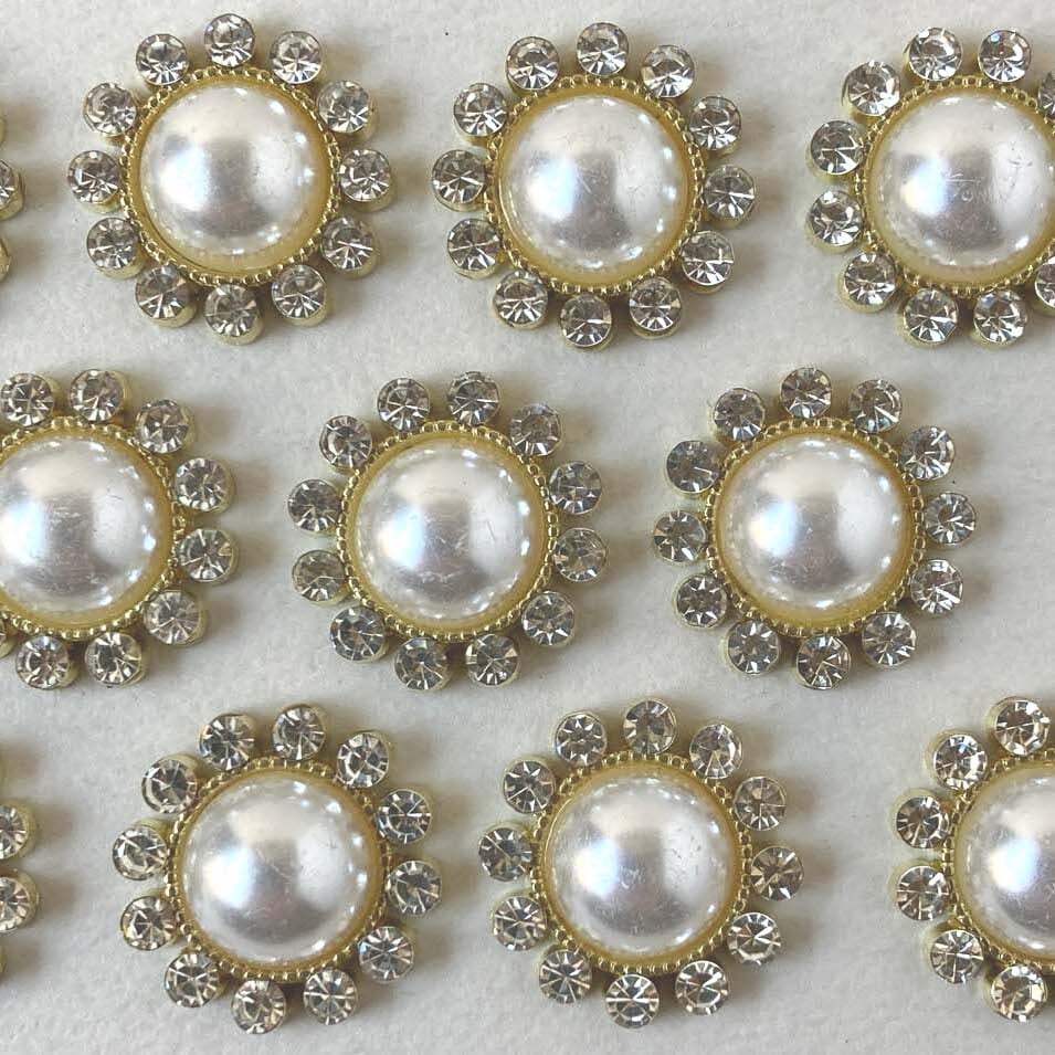 ビジュー縁取りのパールドームカボション(16mm)