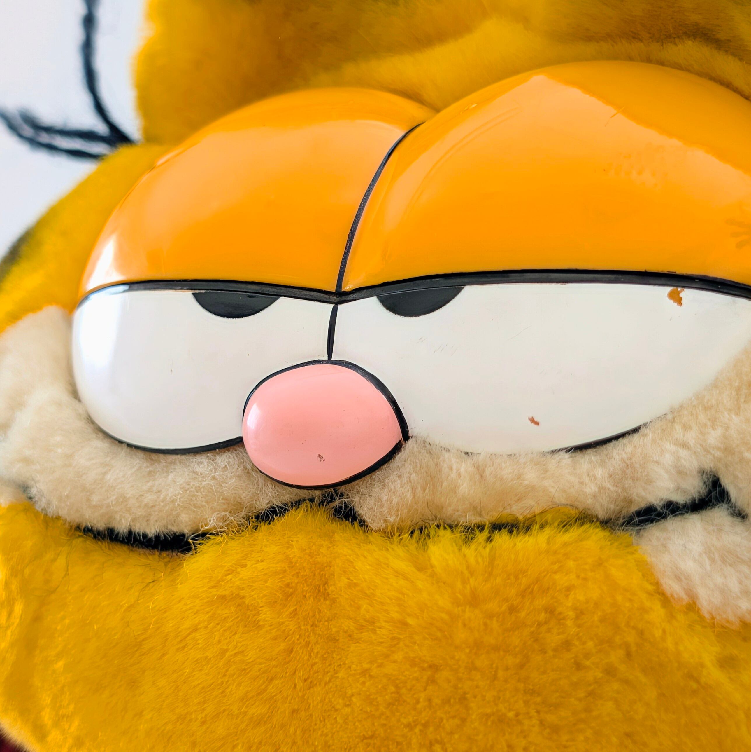 ☆ VINTAGE 1980年代初期 ☆【 Garfield ( ガーフィールド ) 】『 ゴージャスガウン ガーフィールド(笑) 』ぬいぐるみ / プラッシュ / plush / 1980年代年製 〚アメリカン雑貨 アメトイ〛
