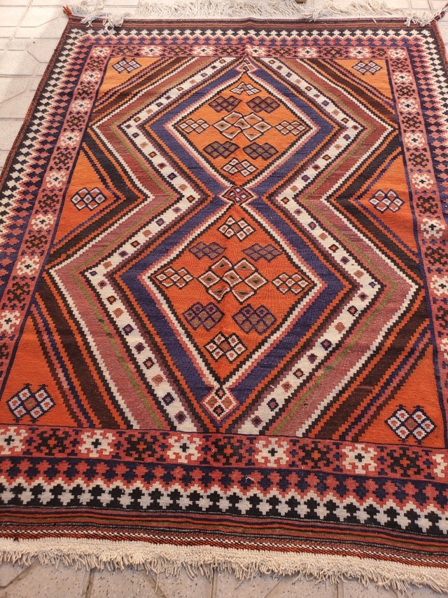 絨毯クエスト44【No.27】Kilim ※現在、こちらの商品はイランに置いてあります。ご希望の方は先ずは在庫のご確認をお願いします。