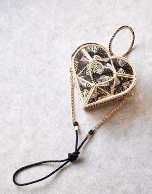 ＊Iraca Palm Heart Bag ＊Black