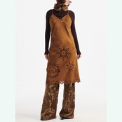 レトロの温度を歩くフローラルパンツの余韻譜 《B0061》