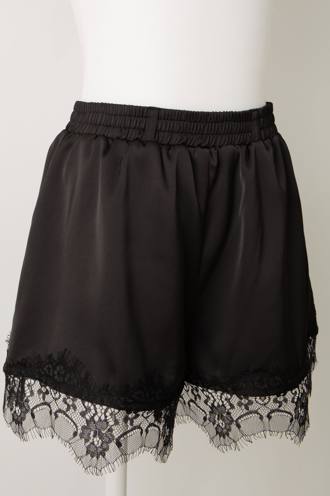 LACE SATIN  SHORT PANTS HK-033