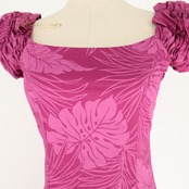 フラダンス 衣装 CC Fashions CCファッション ワンピース ドレス ピンク系 モンステラ柄 植物柄 ハワイアンプリント ハワイアン アロハ フラ ダンス レッスン 練習 ハワイアンダンス フリル フレアスカート 紫 パープル系 華やか 鮮やか かわいい おしゃれ 上品 大人っぽい ダンス衣装 練習着 レッスンウェア ハワイ製