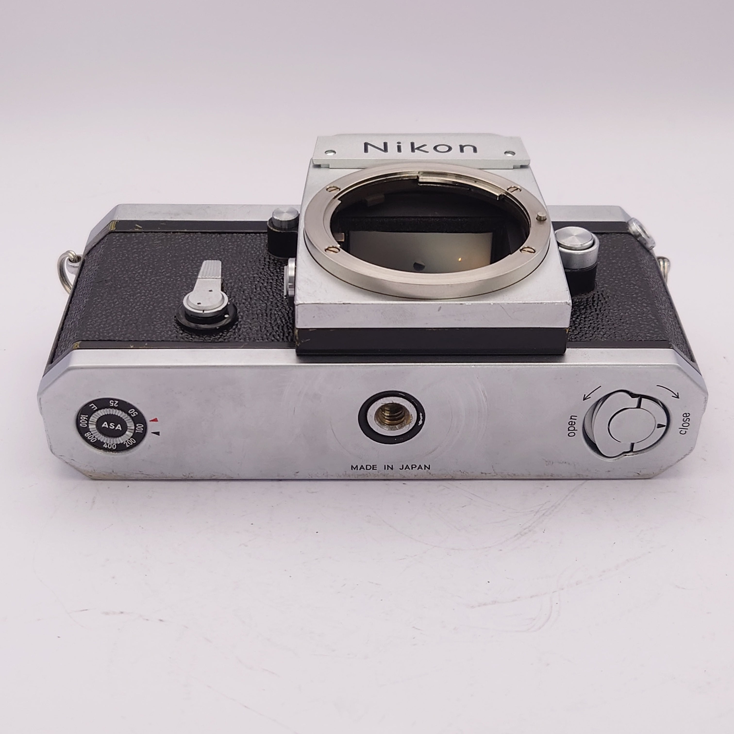 整備済み・フィルム付き】Nikon F アイレベル クローム 653万番台
